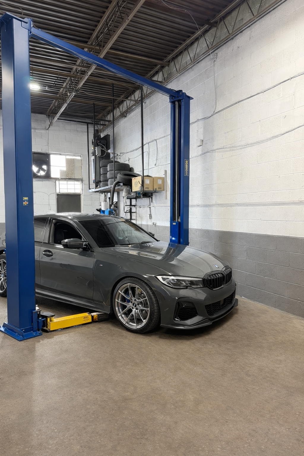 BMW inside Reliable Motorsports shop